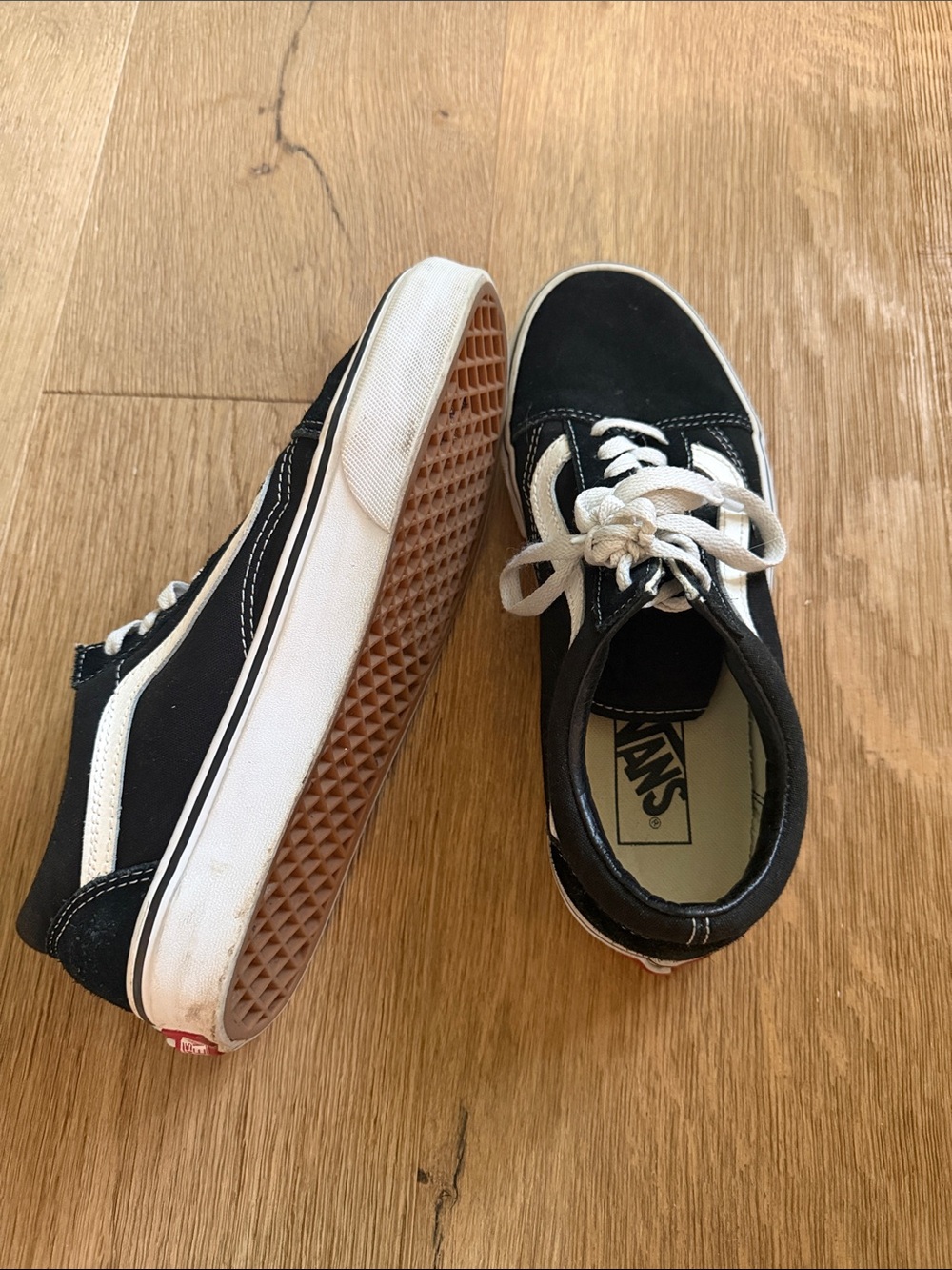 Women’s Vans Black and White Old Skool Sneakers